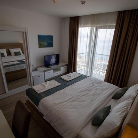 Hotel Svarog Bečići المظهر الخارجي الصورة