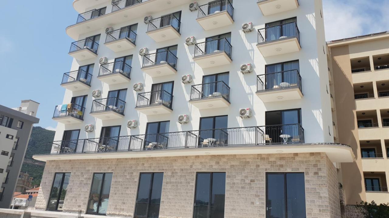 Hotel Svarog Bečići المظهر الخارجي الصورة
