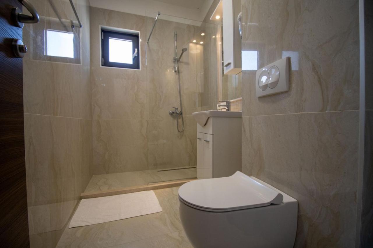 Hotel Svarog Bečići المظهر الخارجي الصورة