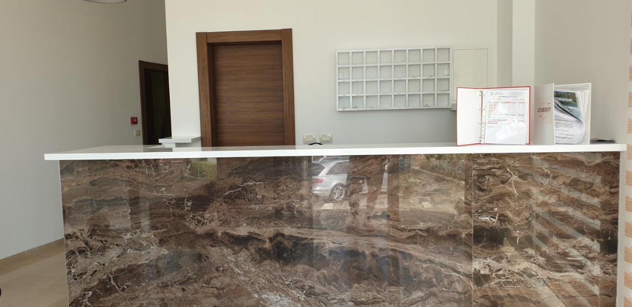 Hotel Svarog Bečići المظهر الخارجي الصورة