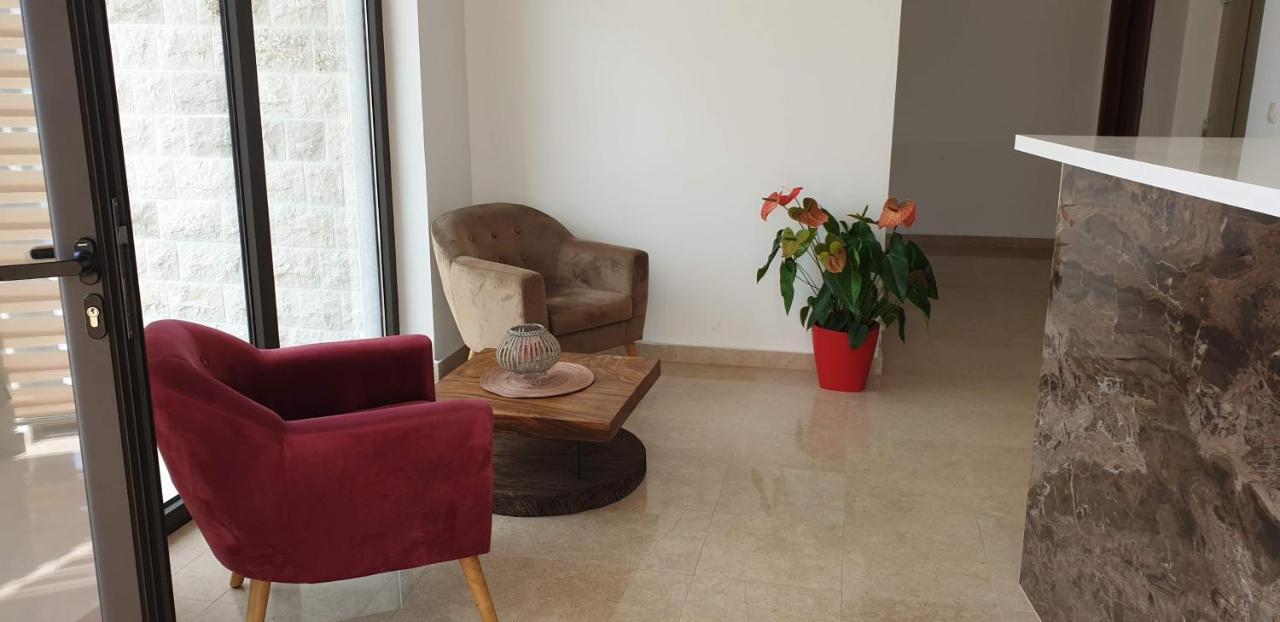 Hotel Svarog Bečići المظهر الخارجي الصورة