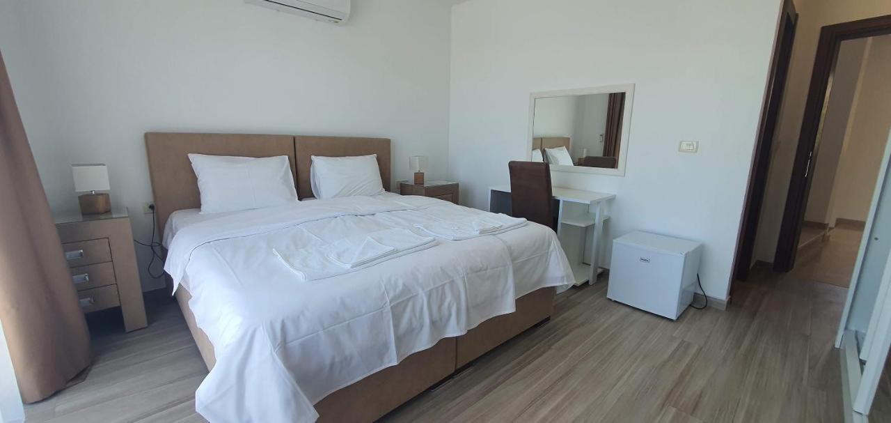 Hotel Svarog Bečići المظهر الخارجي الصورة